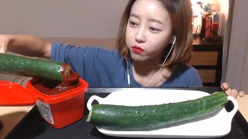 娱乐吃瓜酱旅游,揭秘各国美食与趣事