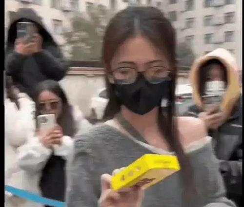 韩国娱乐八卦吃瓜视频,明星幕后故事，吃瓜视频带你探秘娱乐圈